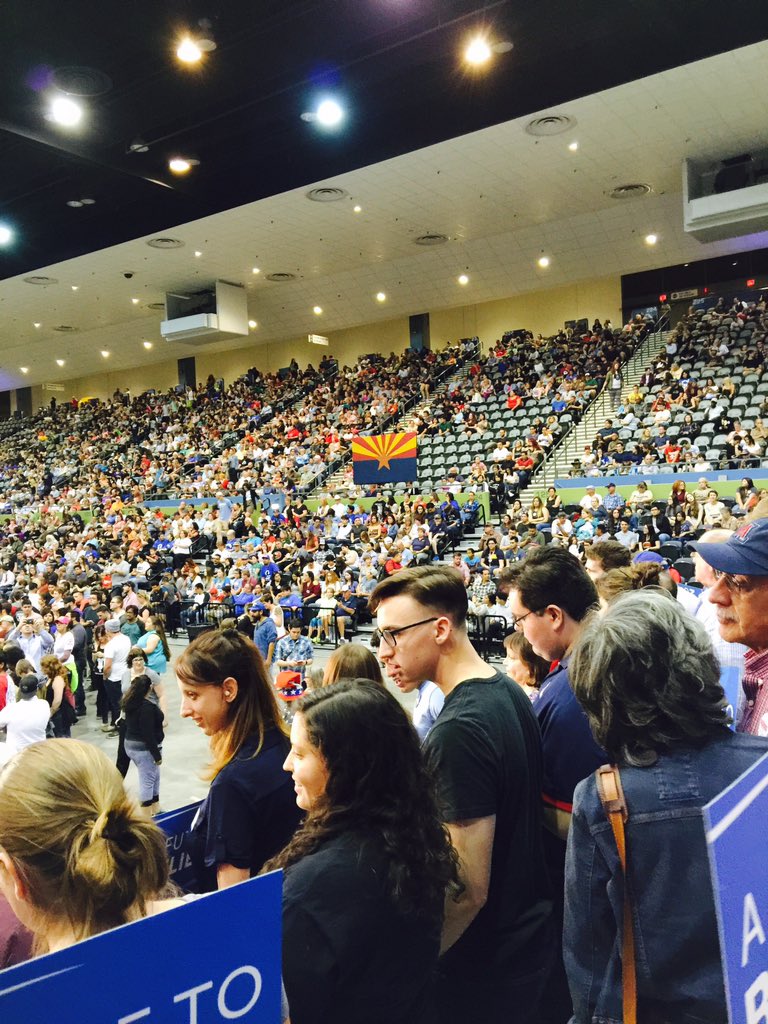 BetsyRetired's tweet photo. @mjanemann #TucsonforBernie #FeelTheBern #UsnotMe https://t.co/fhhZoZCh1k
