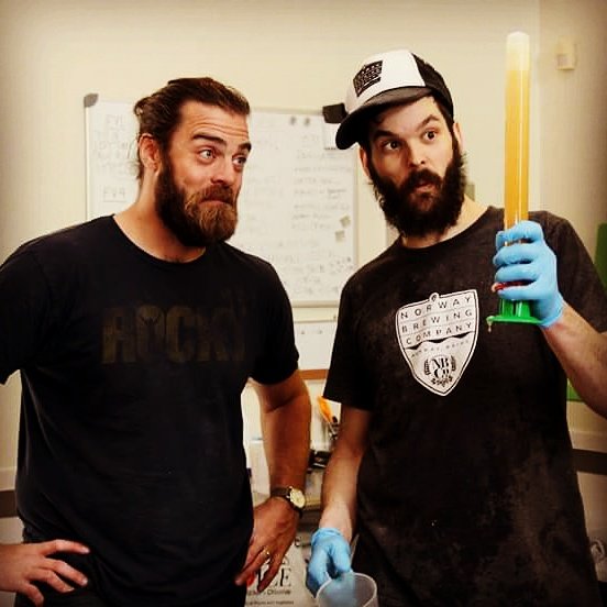 NorwayBrewingCo's tweet photo. Monitoring fermentation with @LocalBrewMatt #leftturn #paleale #gravitas https://t.co/JSuE9Z6eSW