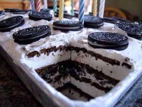 FoodPleaser's tweet photo. Oreo Ice Cream Cake. https://t.co/swSyBLe6FF