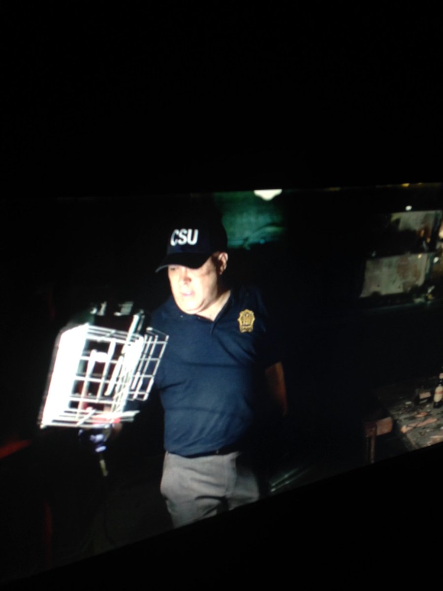 drunkcomicsfans's tweet photo. That @pattonoswalt cameo in #DaredevilSeason2 #ep2 #datdevil #datpun https://t.co/V7HM8kkh7C