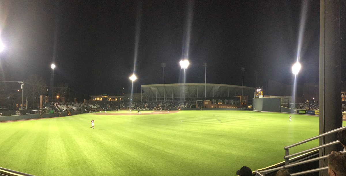 Matthew_Rone's tweet photo. #Vandy #Extras https://t.co/VNxuhNgEQX
