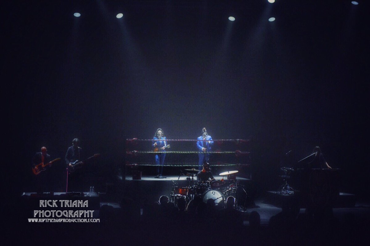 riptrianaphotog's tweet image. A very fun interesting evening  @ComericaTheatre in Phoenix @puscifer #puscifer2016 @SLAYERSWINE #toolfans