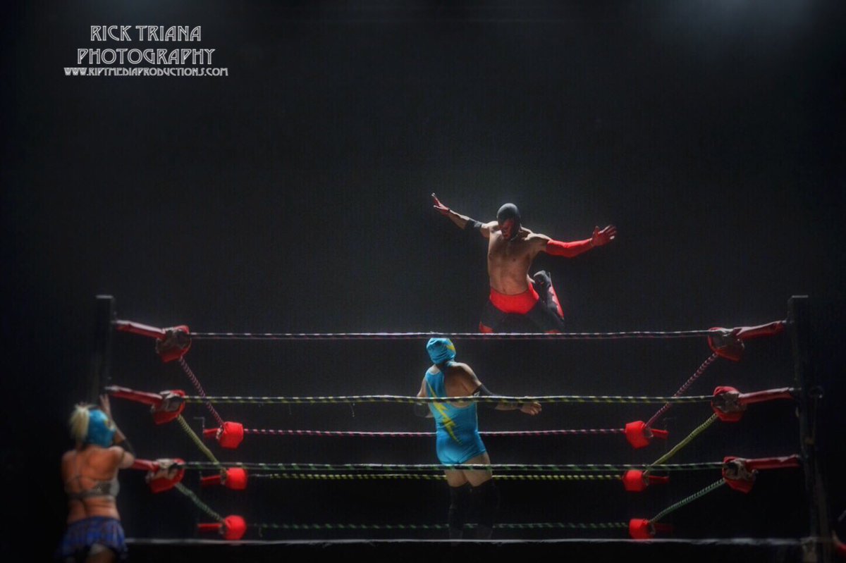 riptrianaphotog's tweet image. A very fun interesting evening  @ComericaTheatre in Phoenix @puscifer #puscifer2016 @SLAYERSWINE #toolfans