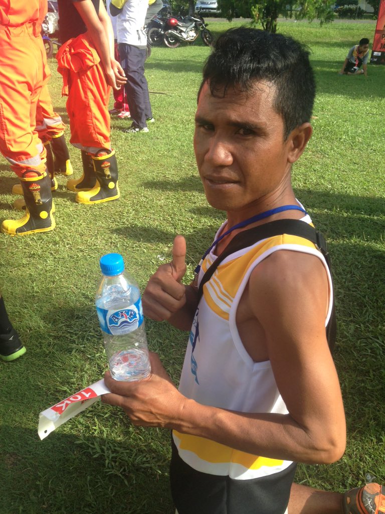 Tetap segar setelah #LariSensasional dengan minum  Ake yang berasa dari mata air murni Manado