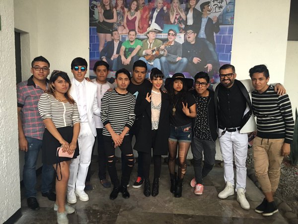 Bunkermx's tweet photo. Belanova RT NuMusicOficial: Gracias Belanova por ser parte de #ElShuffle. https://t.co/dUhri0jfGH