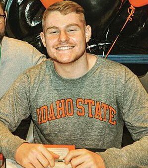 CamFlabel's tweet image. 1,000 retweets and @jgibs8 turns into a pineapple!😂😩 PLEASE RETWEET🙏🙏🙏