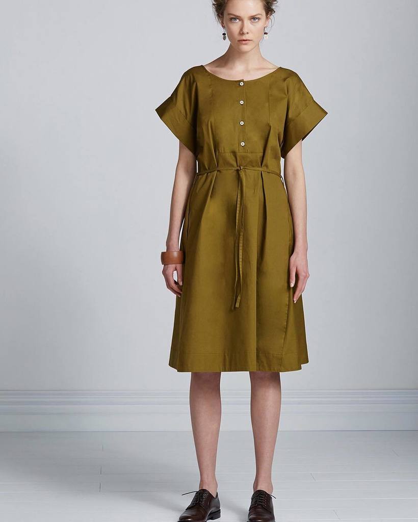 kowtowclothing's tweet photo. Two of a Kind Dress in olive ✌🏼️https://t.co/xrTNt7Z2wg #kowtow #kowtowclothing #organic #organiccotton #ethicalc… https://t.co/lskzwtl9BW