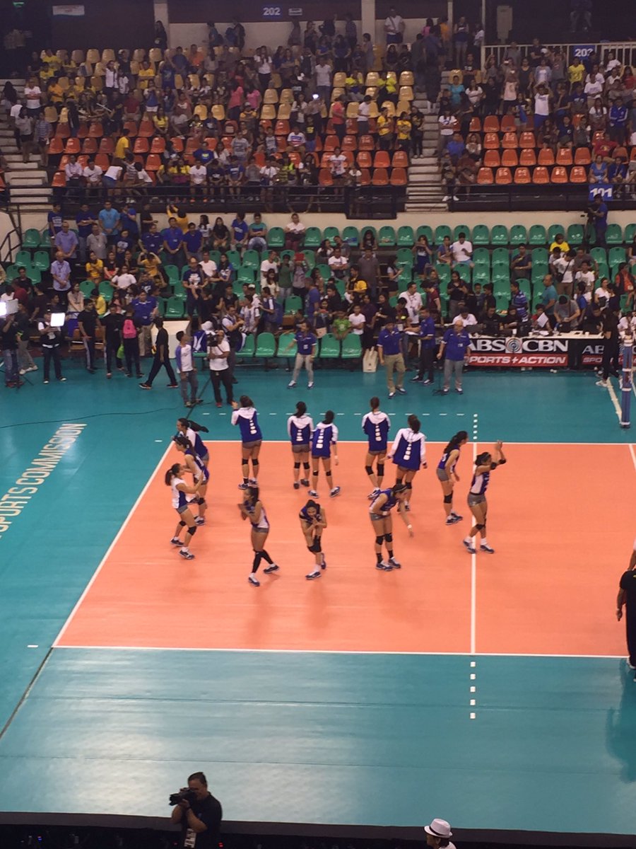 BabbleAteneo's tweet photo. Thank you for the ONE BIG FIGHT, Lady Eagles! #OBF #UAAPSeason78Volleyball https://t.co/hYmLLpBceR