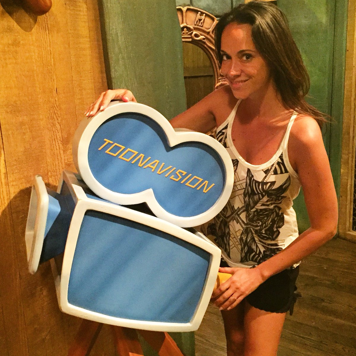 KarinelimaTV's tweet photo. #toonavision #panavision @KarinelimaTV #fun #filming https://t.co/eGXGNk2kVx