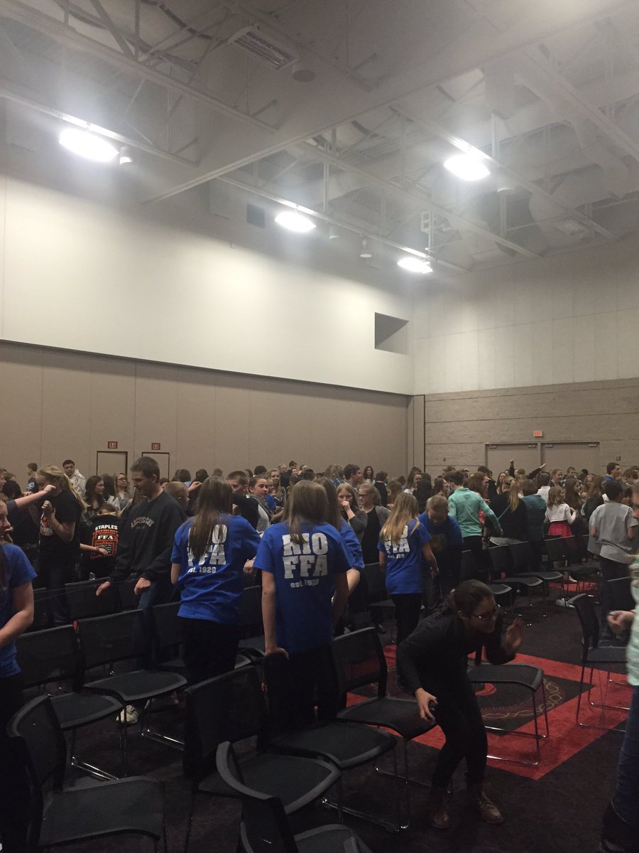 Retweet if you having a blast at #212EDGE conference this weekend!