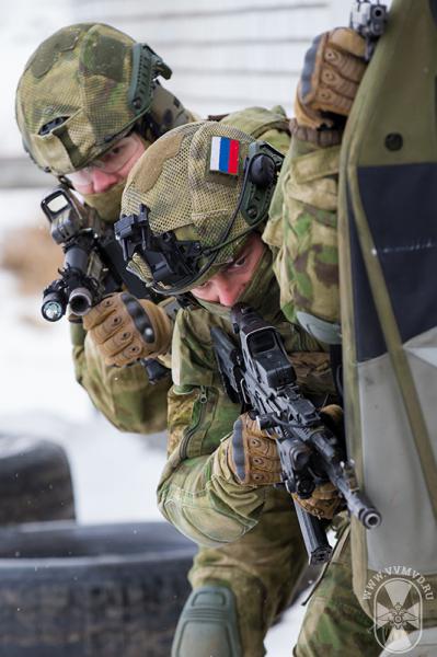 国内軍スペツナズにはA-TACS FGが定着したなぁ