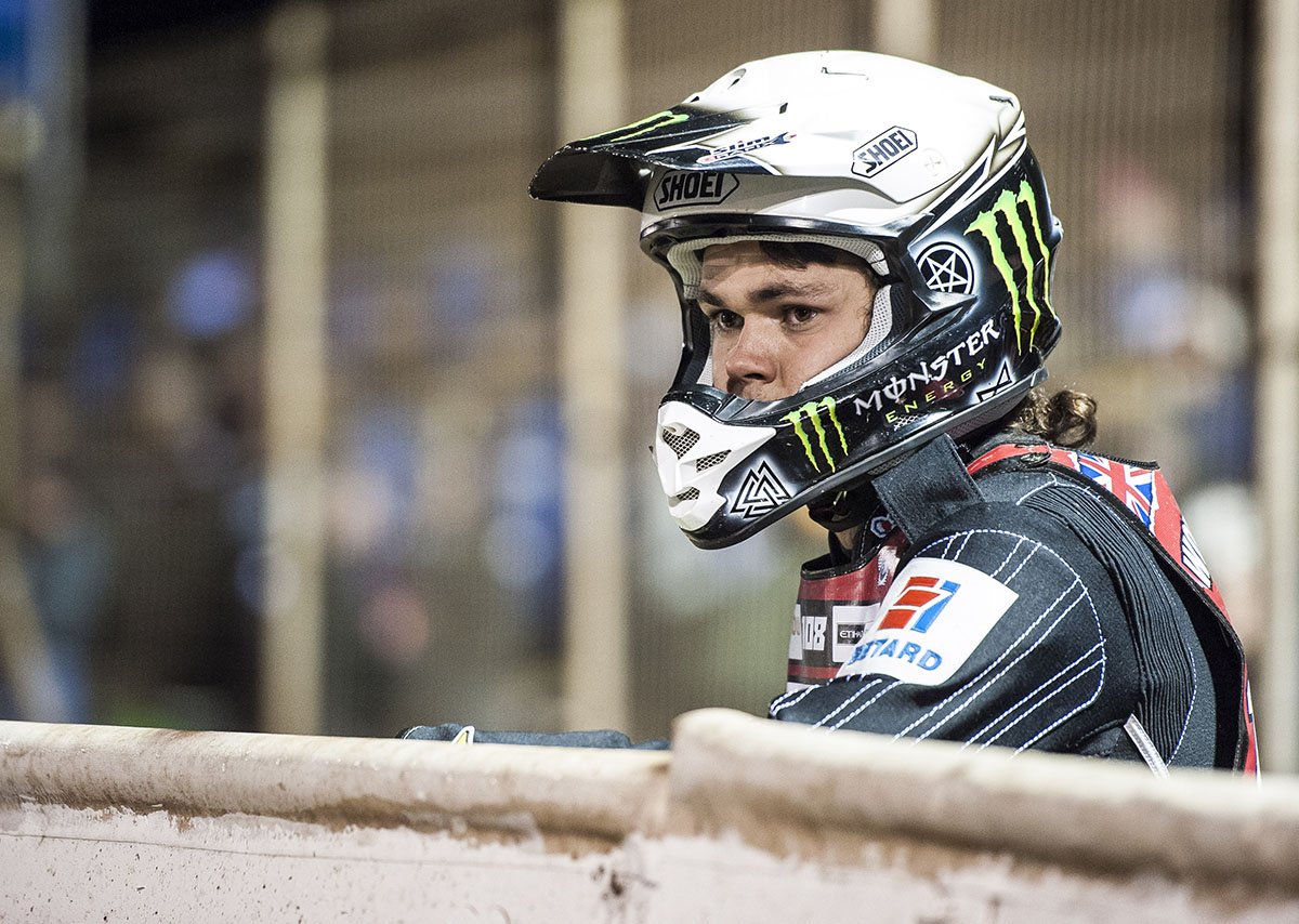 Action from Lynn Stars v Sparta Wroclaw - <a href="/TWoffinden/">Tai Woffinden</a> racing at the Adrian Flux Arena last night #KLSTARS #speedway