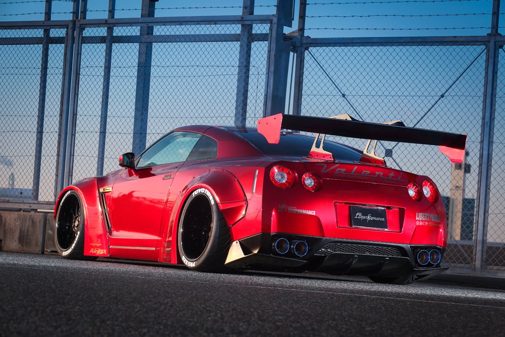 LibertyWalk R35! 🔥