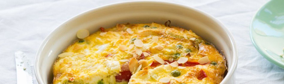 We <3 frittata! Frittata met rode paprika, prei en feta #recept #gezondeten #weekend ow.ly/YYK7r