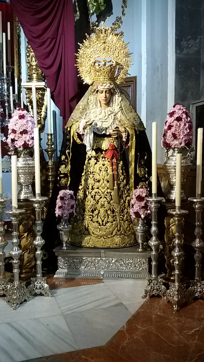 ReyDelPerchel's tweet photo. Nuestra Madre en su festividad de Ayer. https://t.co/rtv6u4IxX0