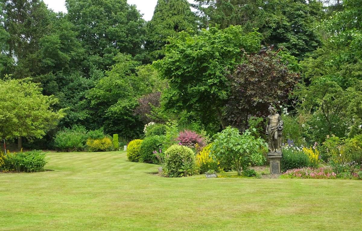 There’s lots to discover at Nuthurst Grange, you’ll love exploring our grounds!