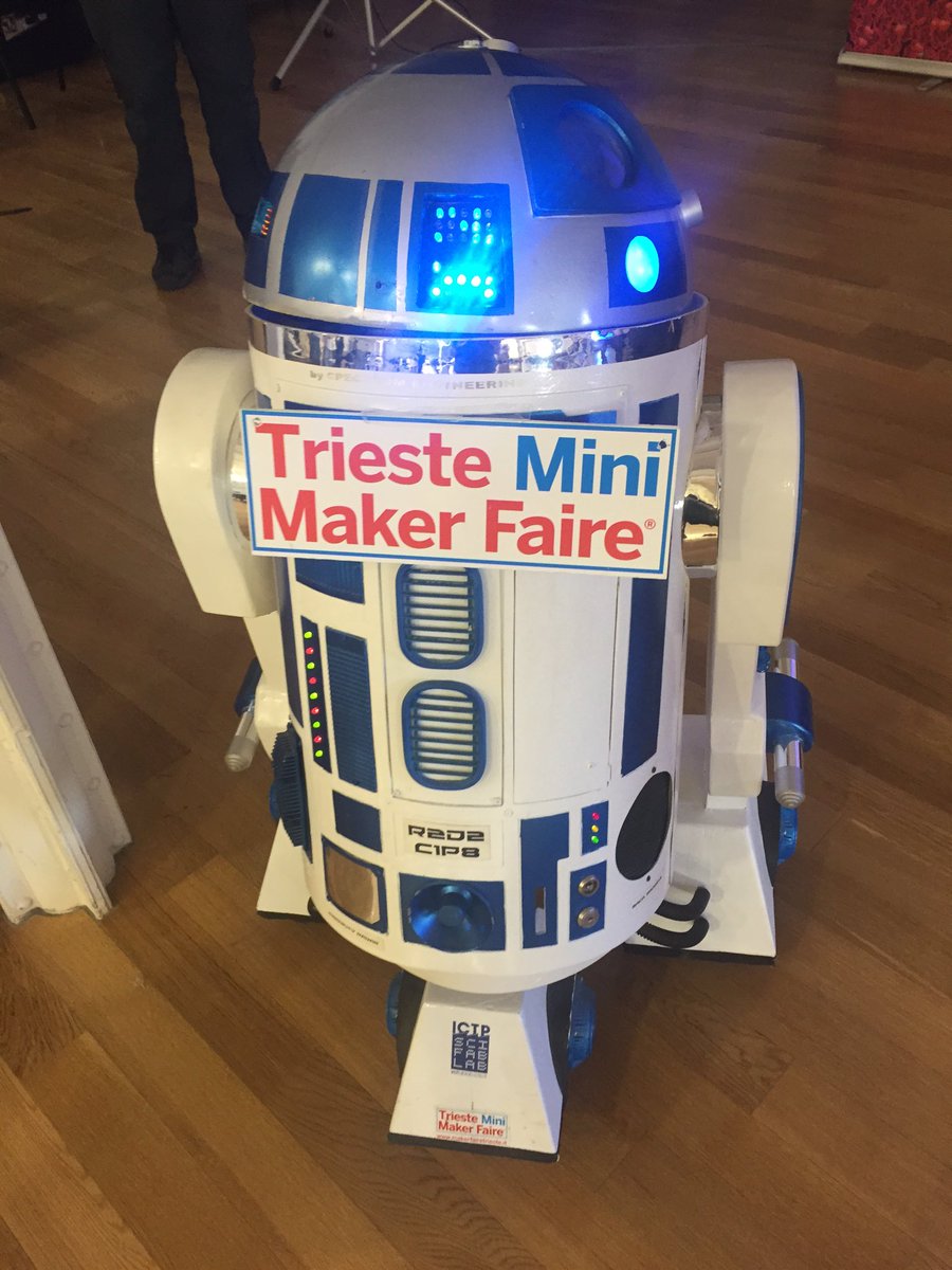 Col saluto di <a href="/RobertoCosolini/">Roberto Cosolini</a> e l'intro di <a href="/rikisabatini/">Riccardo Sabatini</a> parte #HackathonTS 27 ore d'ingegno a servizio di #Trieste