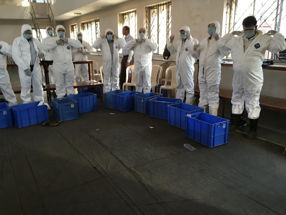 NCDCNagpurInd's tweet photo. #Donning &amp; #Doffing of #PPE
#Biological Incident First Responders Course
14 - 18 Mar 2016 https://t.co/52yUgZAhLN