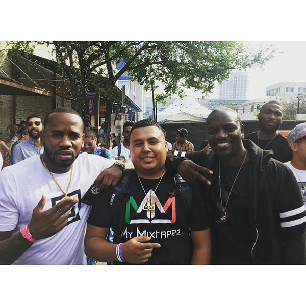 AkKonvict's tweet photo. PHOTOS: @AKON shows love at the #SXSW2016 #6thSteet Austin, Texas. #1 https://t.co/JGIRRKpZDf