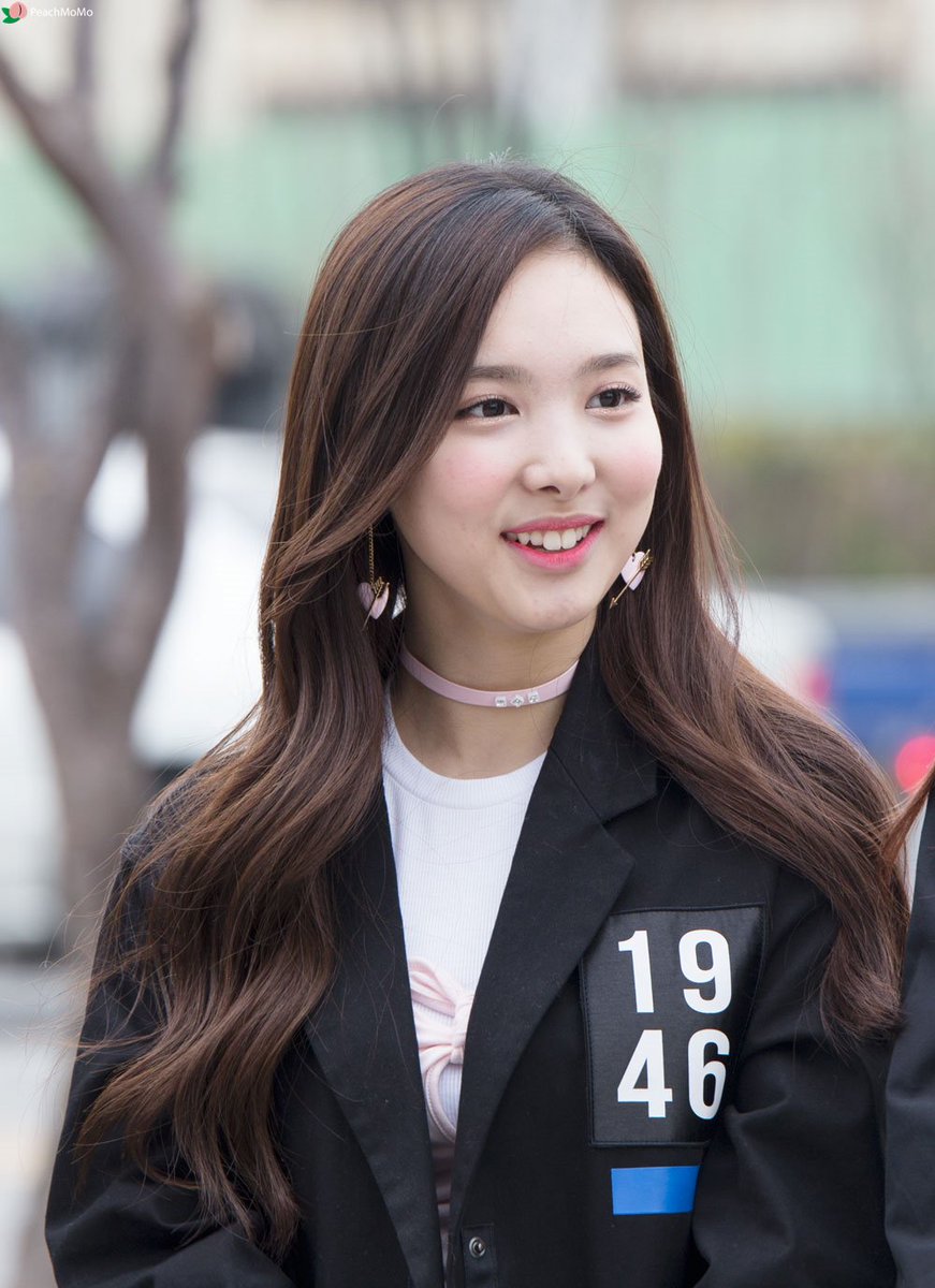 [트와이스] 팬들 앞에서 끼부리는 맏내 나연 | 인스티즈