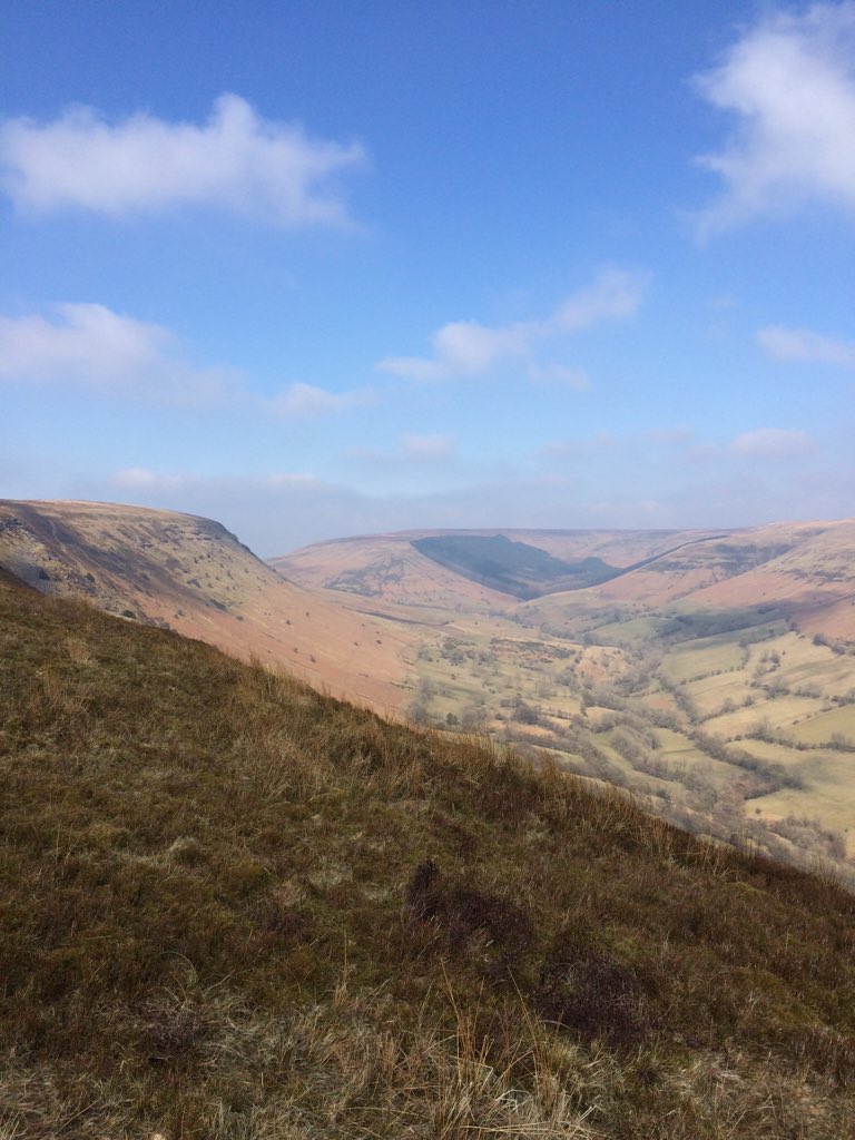 fauxidermy_uk's tweet photo. #beautiful walk Thursday #darrenllwyd #twmpa #rhosdirion #esgbob 12 miles #purebliss #BreconBeacons #FindYourEpic https://t.co/WH2IjE0U6o