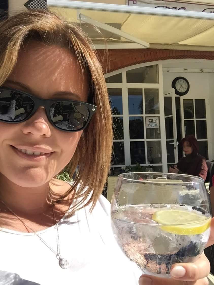 MzTinsley's tweet photo. Afternoon 🍻😎 https://t.co/vZpTm53FuU