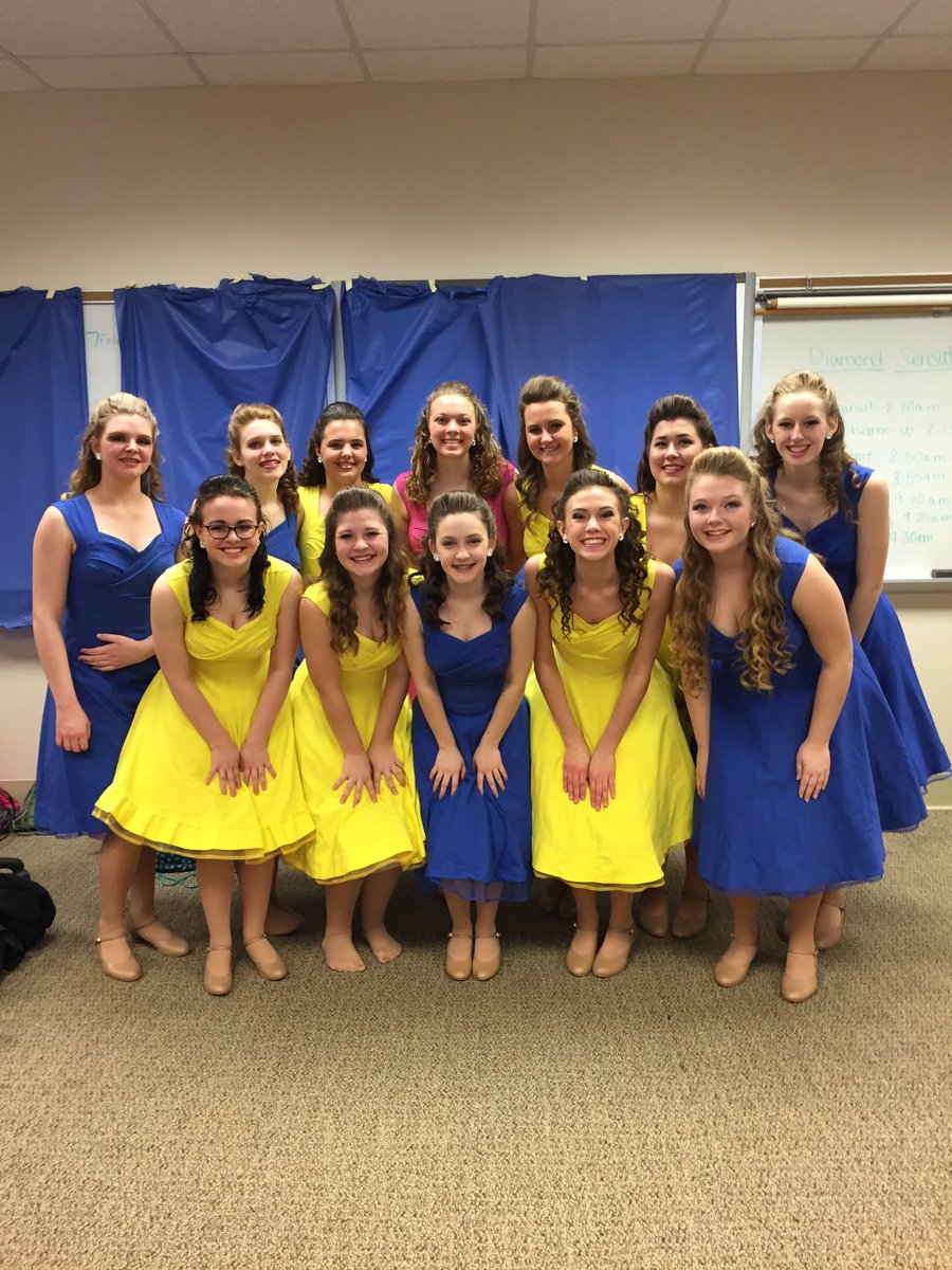 DiamondsS_16's tweet photo. SOPHOMORES!! 😊🎼💎 https://t.co/cRweATLLey