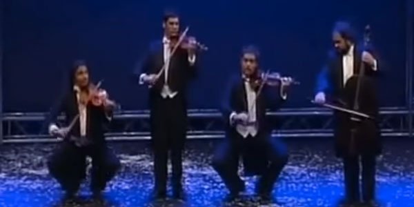 radioclassique's tweet photo. #VideoInsolite Lorsque l'humour et la musique classique se rencontrent @PaGAGnini
→ https://t.co/OC1q5DdMwR https://t.co/GbK57TUkhY