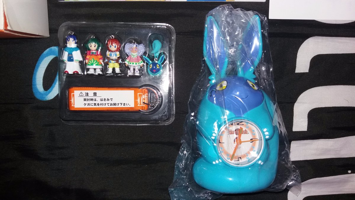 ChuckAileron's tweet photo. Al fin llegó a mis manos el Tales of Eternia Premium Box (PS1). Es hermoso ಥ⌣ಥ https://t.co/GjDNoFcFfx