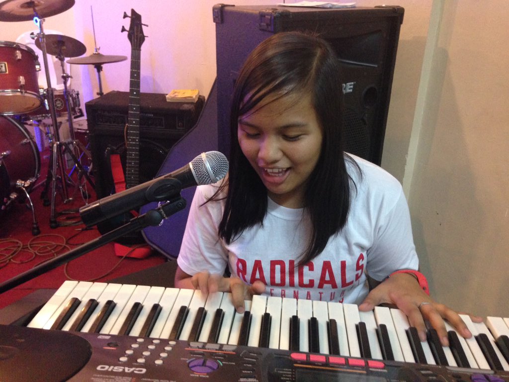 poTATEto's tweet photo. The pabebe pianist 😁 RADICAL 'TIL ETERNITY!!! 🙌 #alloutforJESUS #SERVEPAMORE https://t.co/cMhNWAukiT