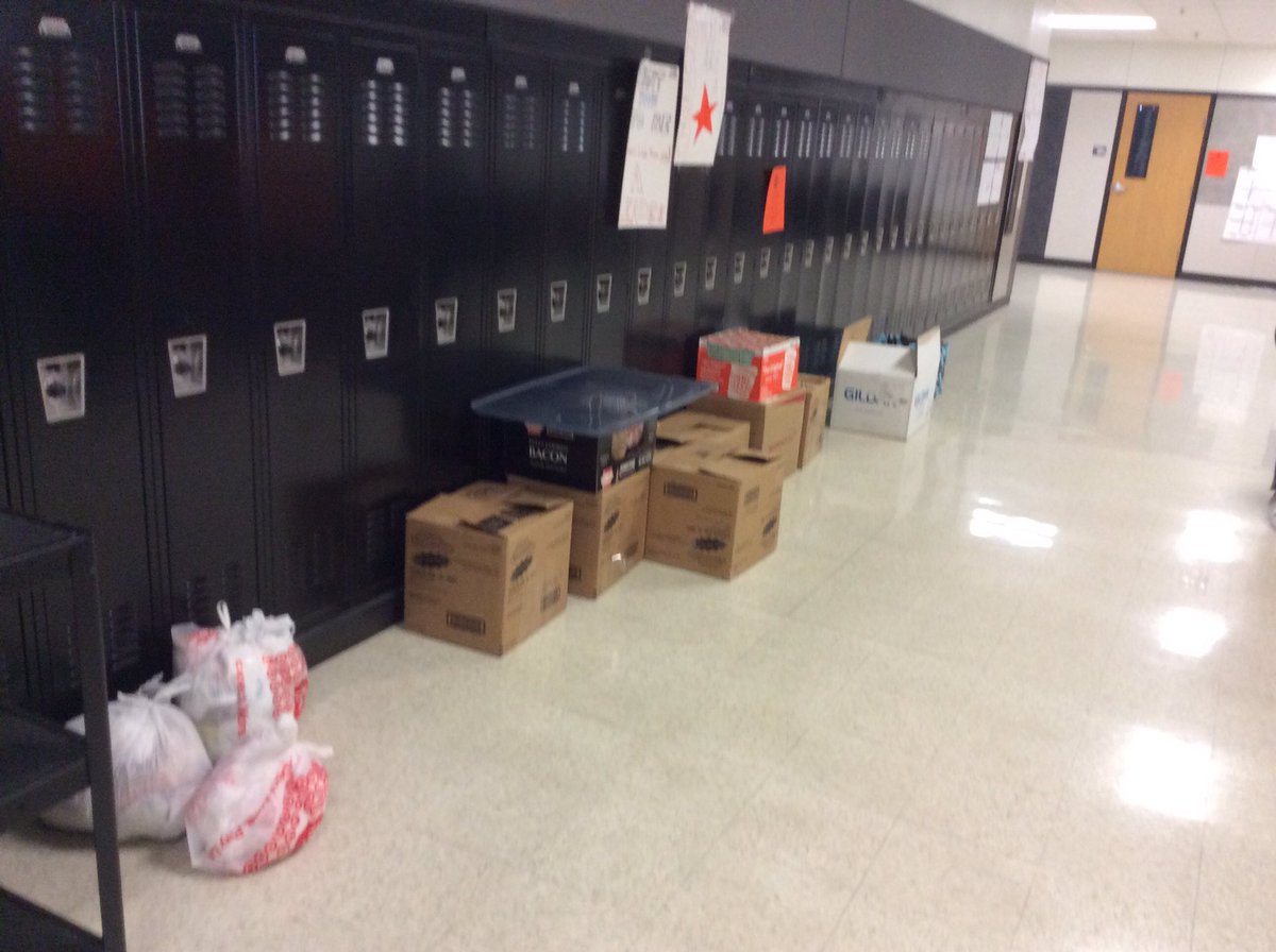 MsBondTCHS's tweet photo. 175 full packs and over 45 partial packs - all for the east zone @LISDBE16 https://t.co/Gx3GYPvj1l