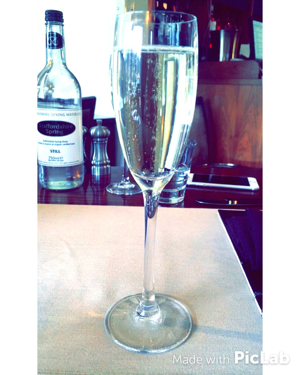 beedingtons's tweet image. Modershall oaks day 👯😊❤️