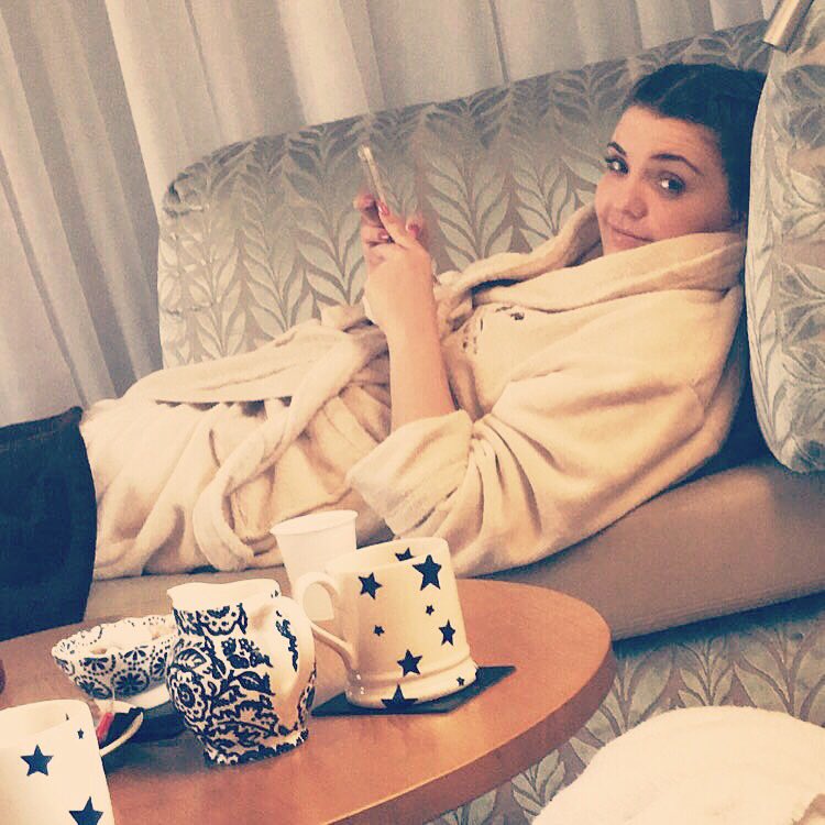 beedingtons's tweet image. Modershall oaks day 👯😊❤️