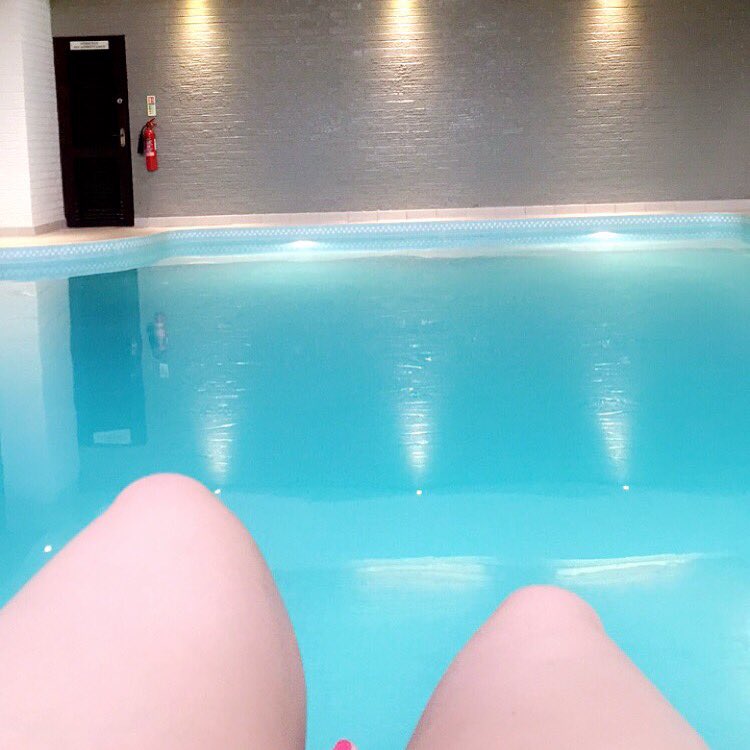 beedingtons's tweet image. 👯❤️