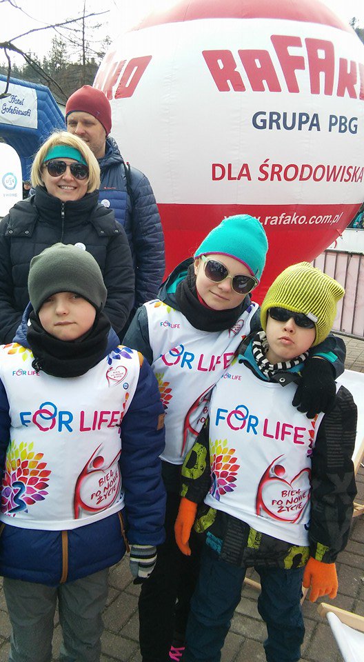 FundacjaForLife's tweet photo. Dzieci po przeszczepie watroby juz na starcie #PoNoweZycie w #Wisła. Trzymajcie za nich kciuki. https://t.co/XAGoNopdyo