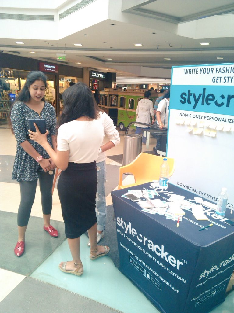 Style_Cracker's tweet photo. Making India stylish at @InorbitMall! #fashion #india #styling #celebstylists #mumbai https://t.co/iUIX8T1ps2