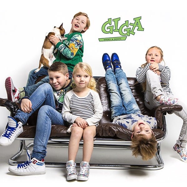 Heb jij onze Giga kinderschoenen collectie al gezien? #kinderschoenen #heeze #geldrop #budel ow.ly/ZyLnJ