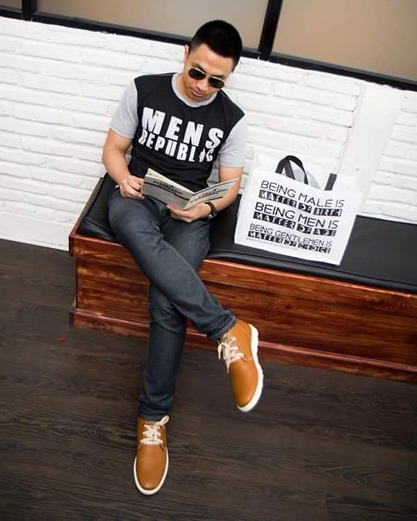 EvolutionLevels's tweet image. 11 Tips Fashion dan Cara Berpakaian yg Wajib Diperhatikan Pria
evolutionlevels.jejualan.com/berita/11-tips…