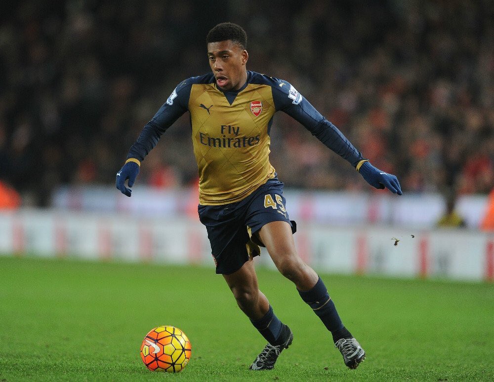 BPLPictures_'s tweet photo. Alex Iwobi makes his first BPL start for Arsenal today! #EFCvAFC https://t.co/IJVqGNj19X