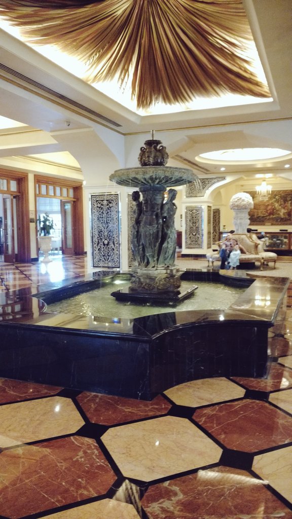 mansig84's tweet photo. A glimpse of the @TajKrishnaHyd Lobby area.  #Overawed #Beautiful #GladToBeHere https://t.co/3Wo1cv3kfj