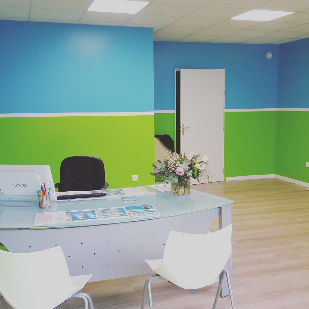 LePermisMalin's tweet photo. #manteslajolie #mantes #permismalin new agence #locationdoublecommande #locationvoituredoublecommande #autoecole https://t.co/dNxWe7Zwbh
