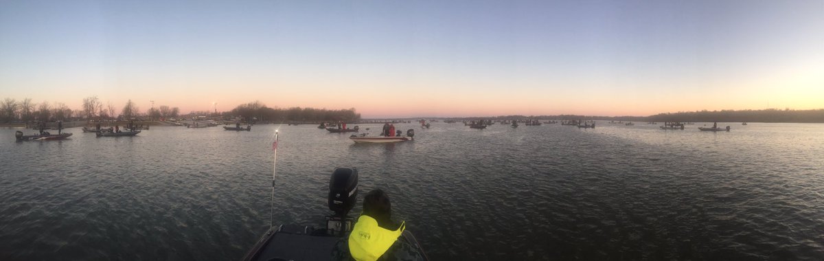 jhilton921's tweet photo. Go time at first okie #flwbfl https://t.co/LsvH1DoVku