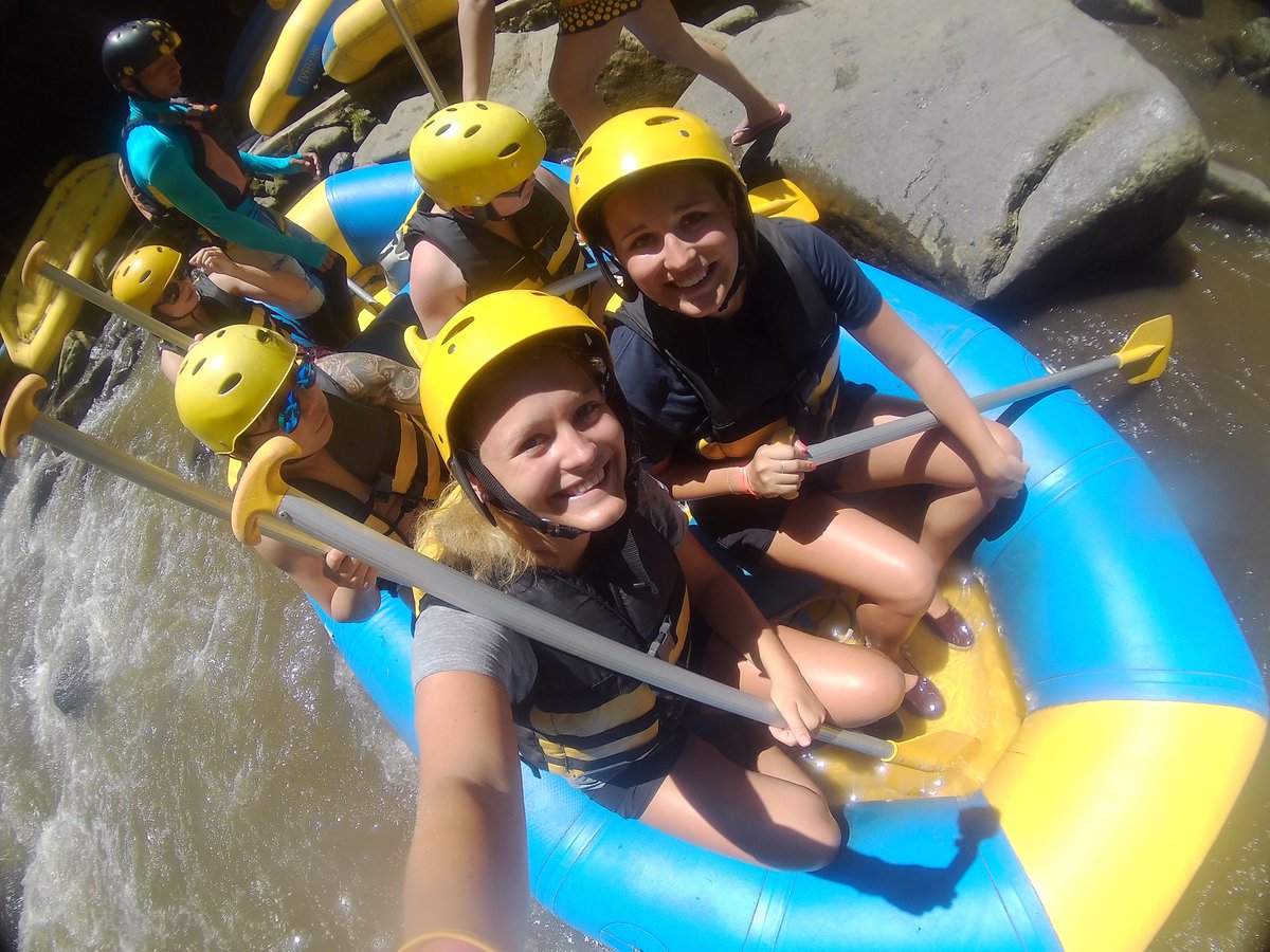 Fun filled day rafting in #Bali 🚣🏻
#Ubud #ayungriver #fun #sister