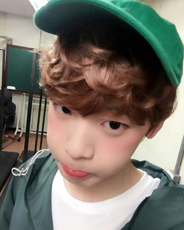 Astro__Sanha's tweet photo. 외로운 산하는 귀여운아기공룡 호잇!호잇!!산하는~여러분의 친구~~♡.♡😄
#숨바꼭질 #아스트로 #아로하 https://t.co/bFv5pLkaaS