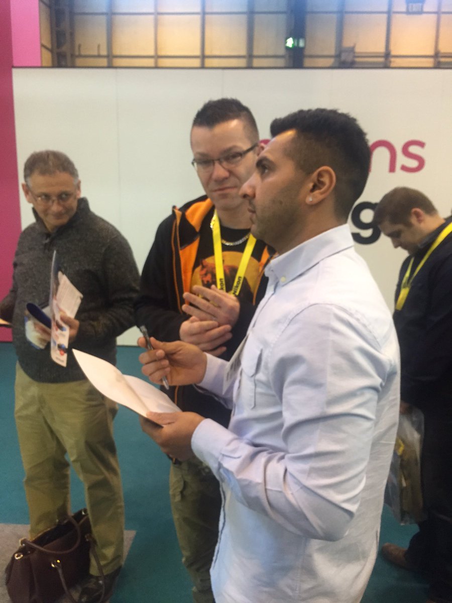 SmsCars's tweet image. #booth experience