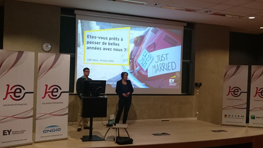 cnje's tweet photo. [PARTENAIRE] @EY_CarrieresFR  en direct du #CRPEST2016: Prêts à passer de belles années avec les Junior-Entreprises! https://t.co/NYoowxVIZE