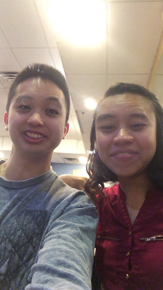 RenzTan_'s tweet photo. #relationshipgoals https://t.co/KK5hqwuJnZ