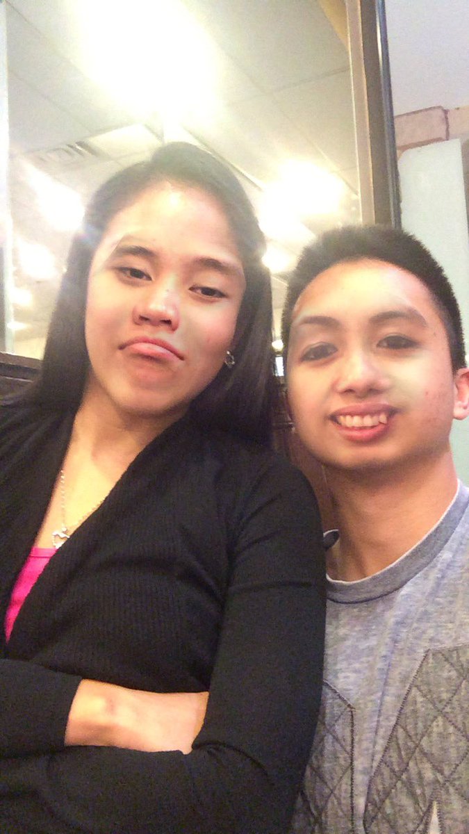 RenzTan_'s tweet photo. #relationshipgoals https://t.co/KK5hqwuJnZ