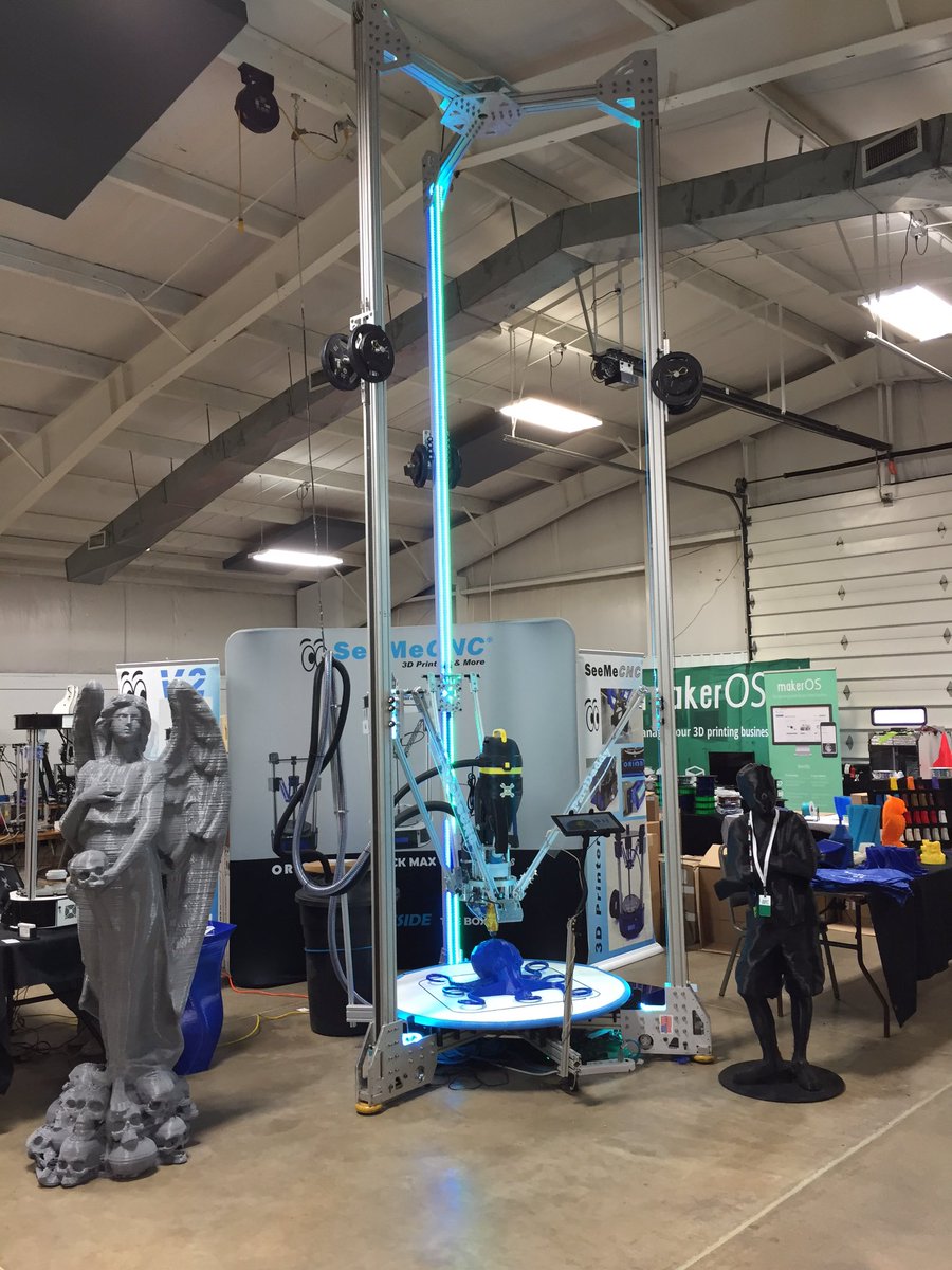 indy3DP's tweet photo. #MRRF2016 - yeah, it's huge.  @SeeMeCNC never fails to amaze.  Day 2 underway soon.  #3dprinting #RepRap #BeThere https://t.co/iXSmuv7wLy