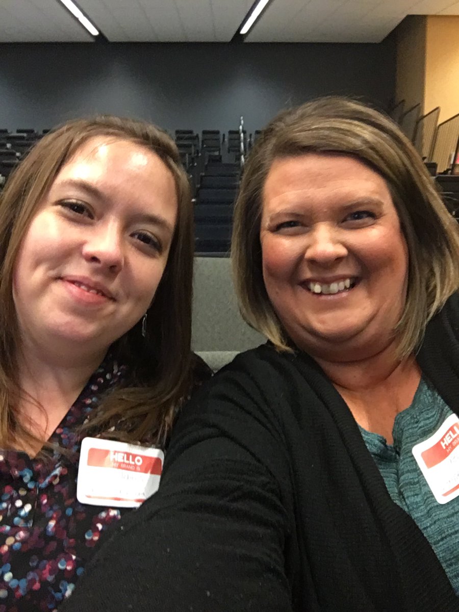 DamesUnited's tweet photo. Iowa Bloggers Conference ~~Gen and Michelle
#northiowabloggers #damesunited #fitness #food #iowablogconf https://t.co/gQ5AGkuQwW